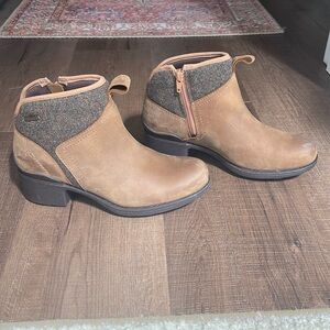 Merrell Chateau II Brown Waterproof Leather Ankle Booties Women's 7.5
